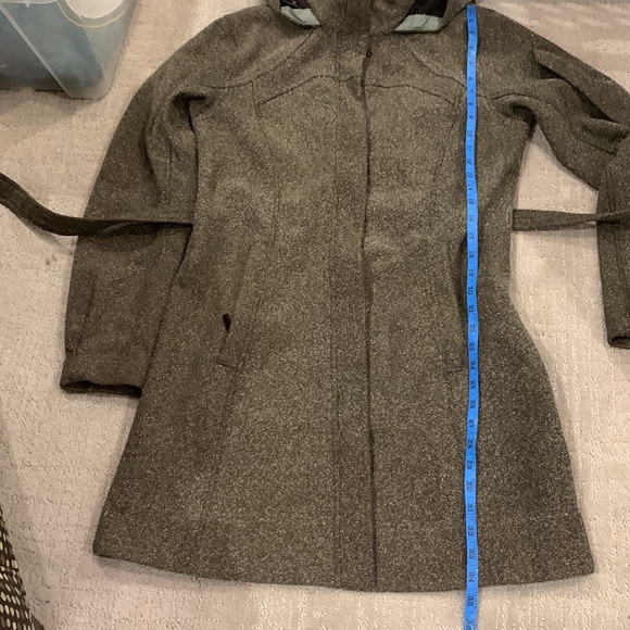 Lululemon • casual fall/winter jacket - Picture 8 of 12